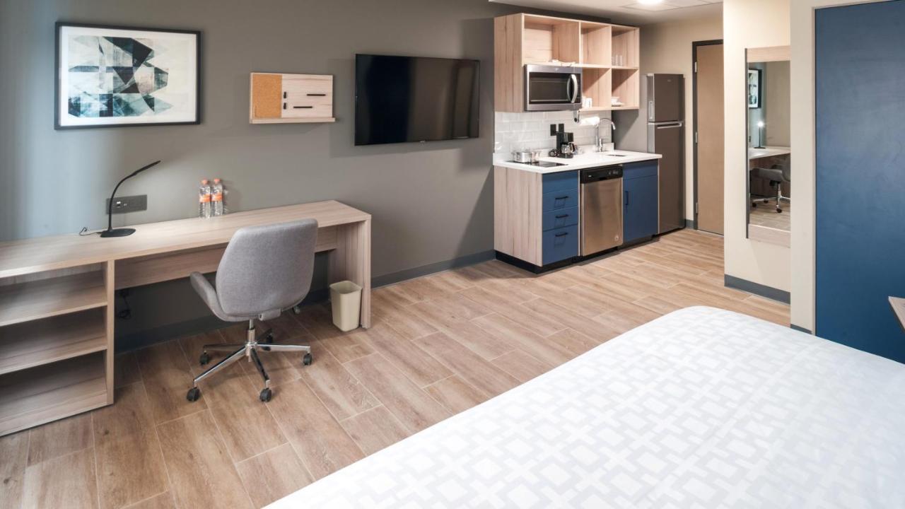 Hotel Candlewood - Guadalajara Galerias By Ihg 2*