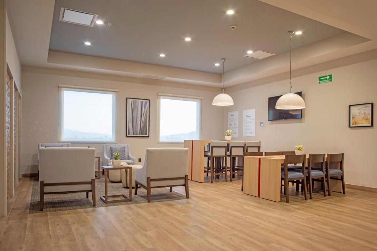 Candlewood - Guadalajara Galerias By Ihg 2*