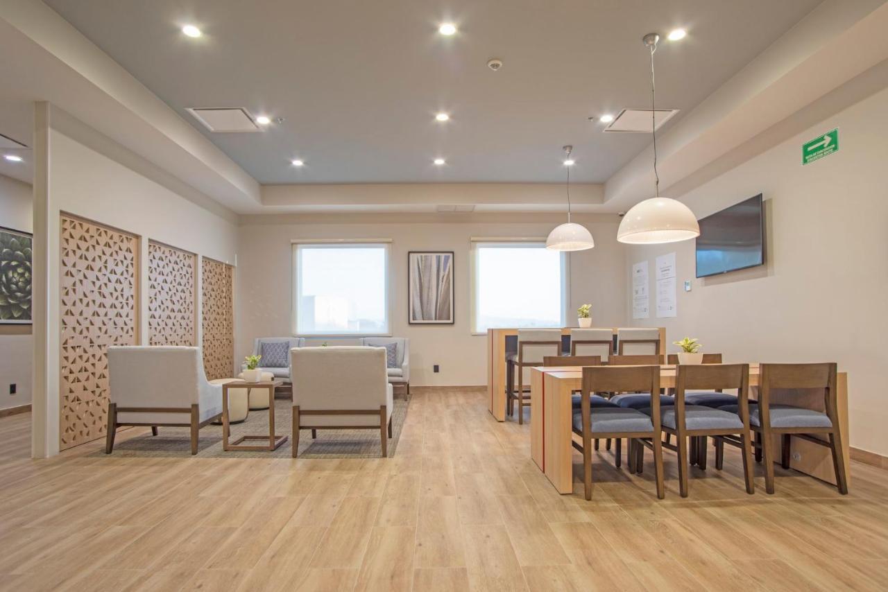 Hotel Candlewood - Guadalajara Galerias By Ihg